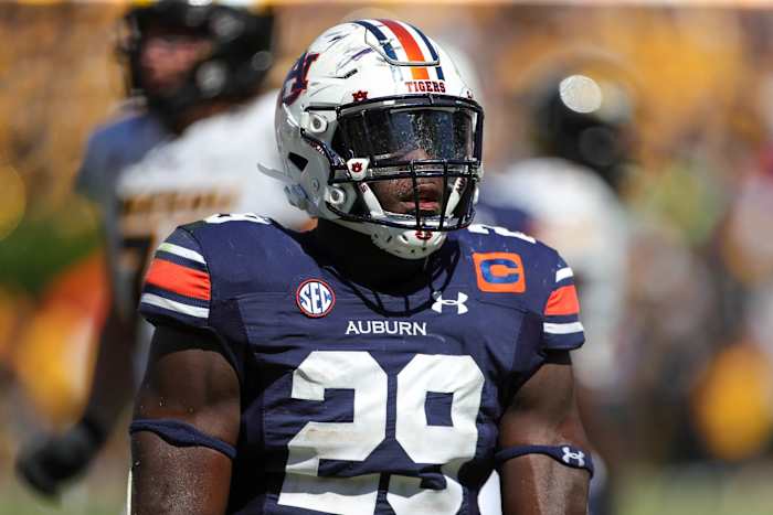 Derick Hall vs Missouri.